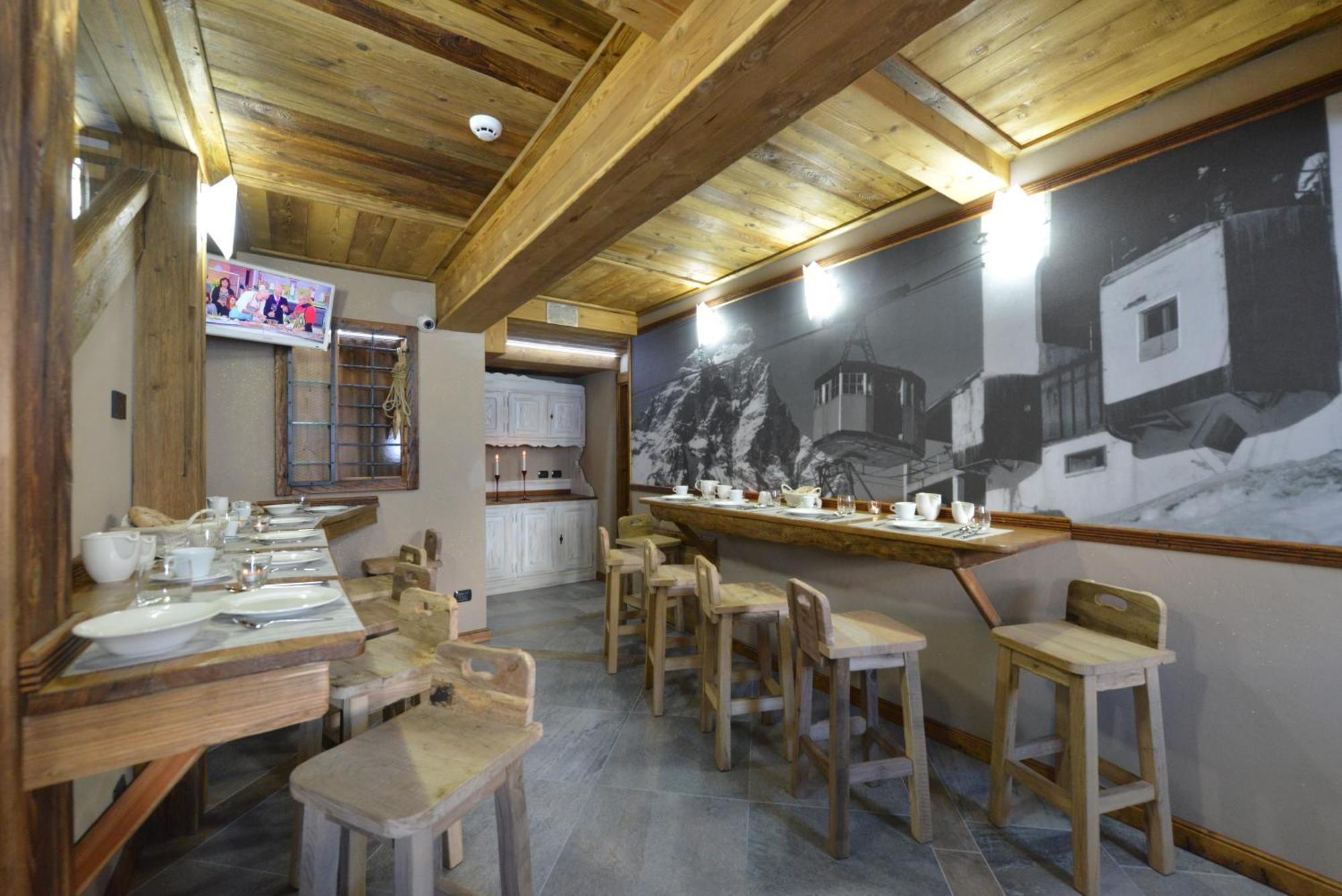 Mollino Rooms Breuil-Cervinia Bagian luar foto