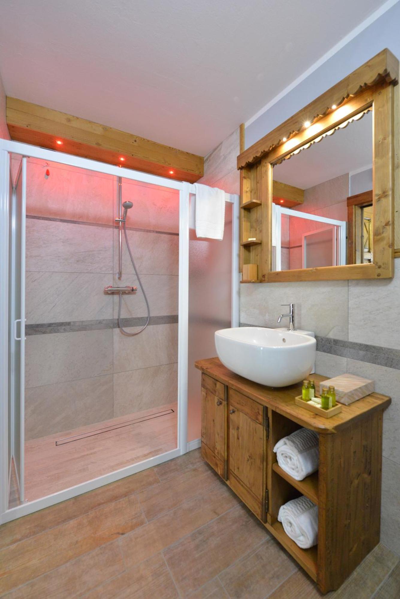 Mollino Rooms Breuil-Cervinia Bagian luar foto