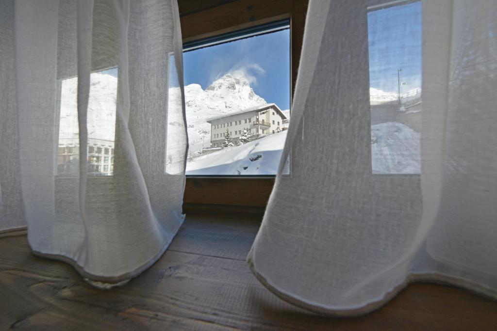 Mollino Rooms Breuil-Cervinia Ruang foto
