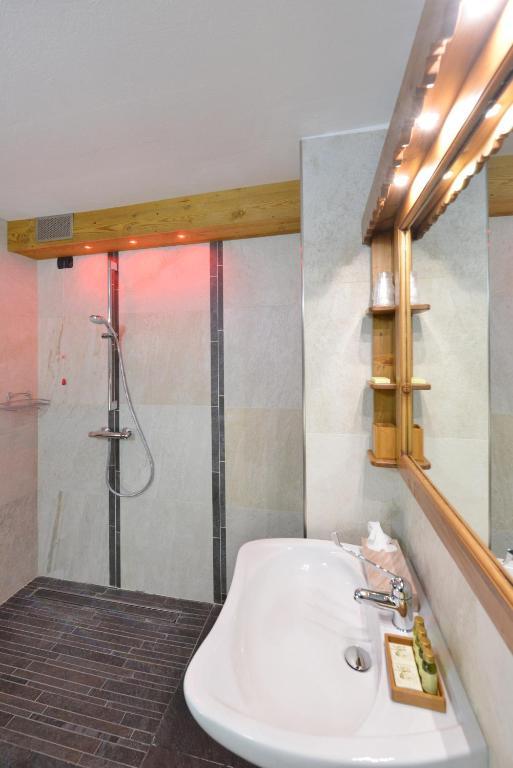 Mollino Rooms Breuil-Cervinia Ruang foto